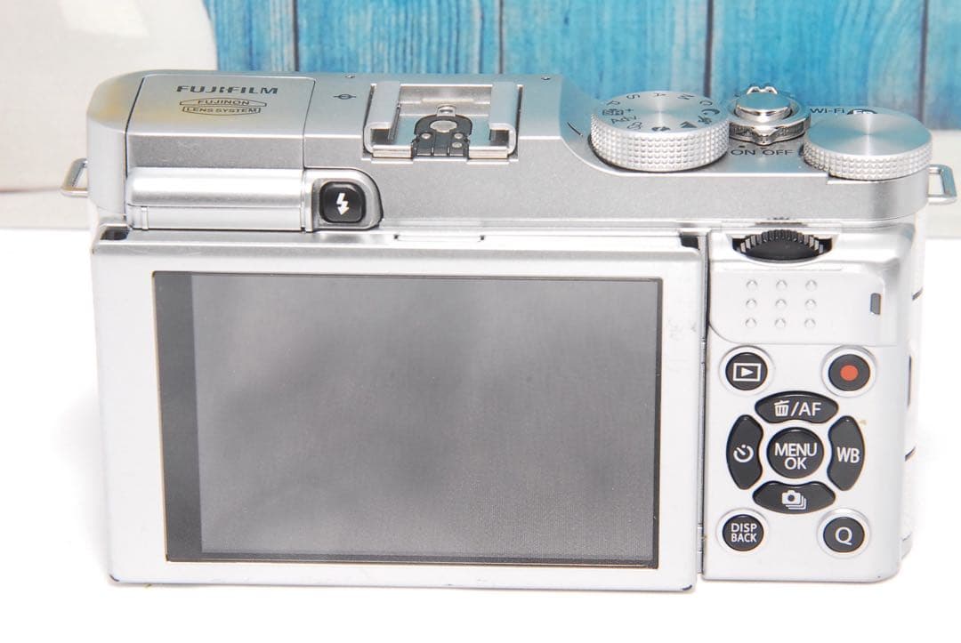 FUJIFILM X-A2 富士フイルムの発色を楽しめる入門機 Wi-Fi