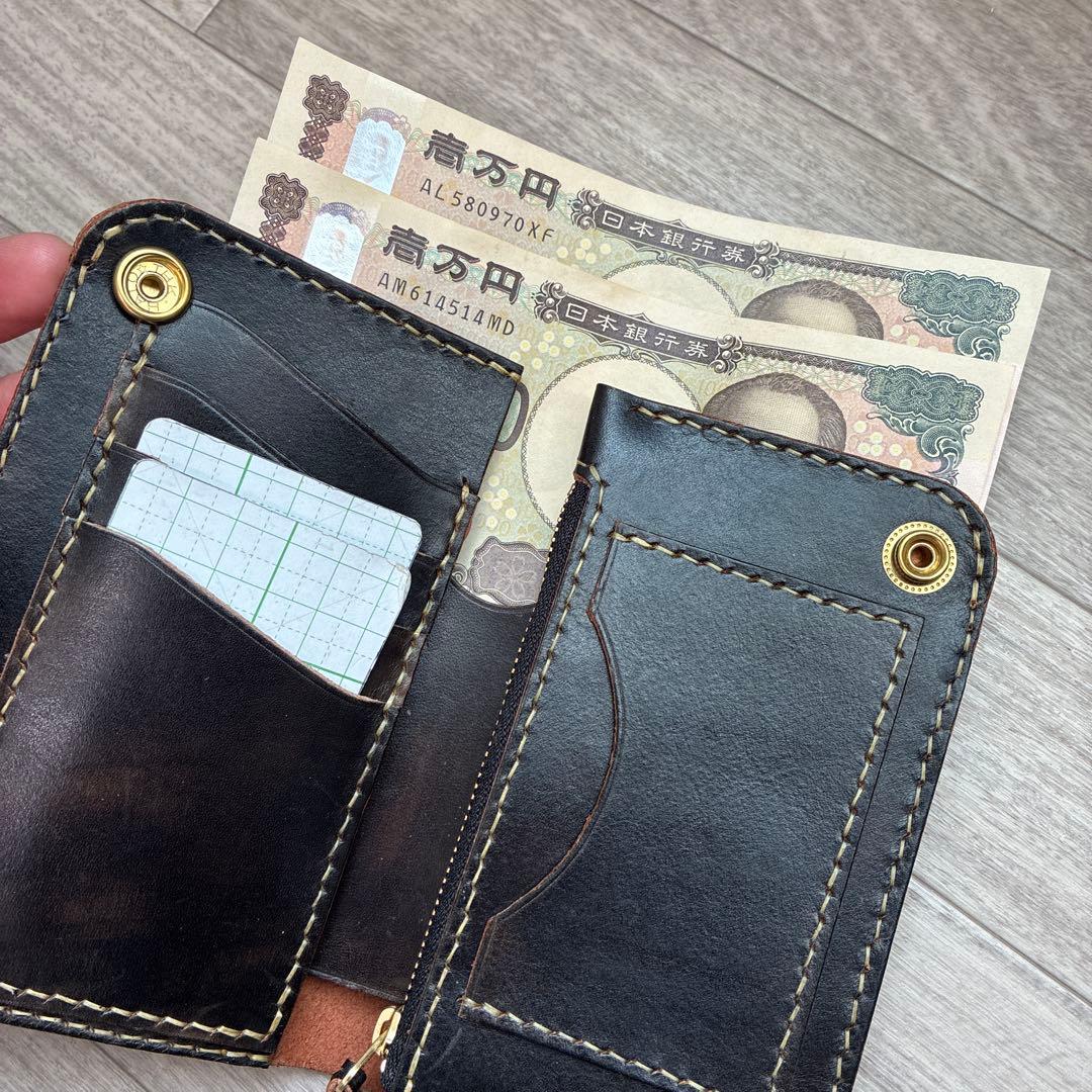 訳あり安値【茶芯ブラック】ミドルトラッカーウォレット　真鍮　お札を折らずに収納