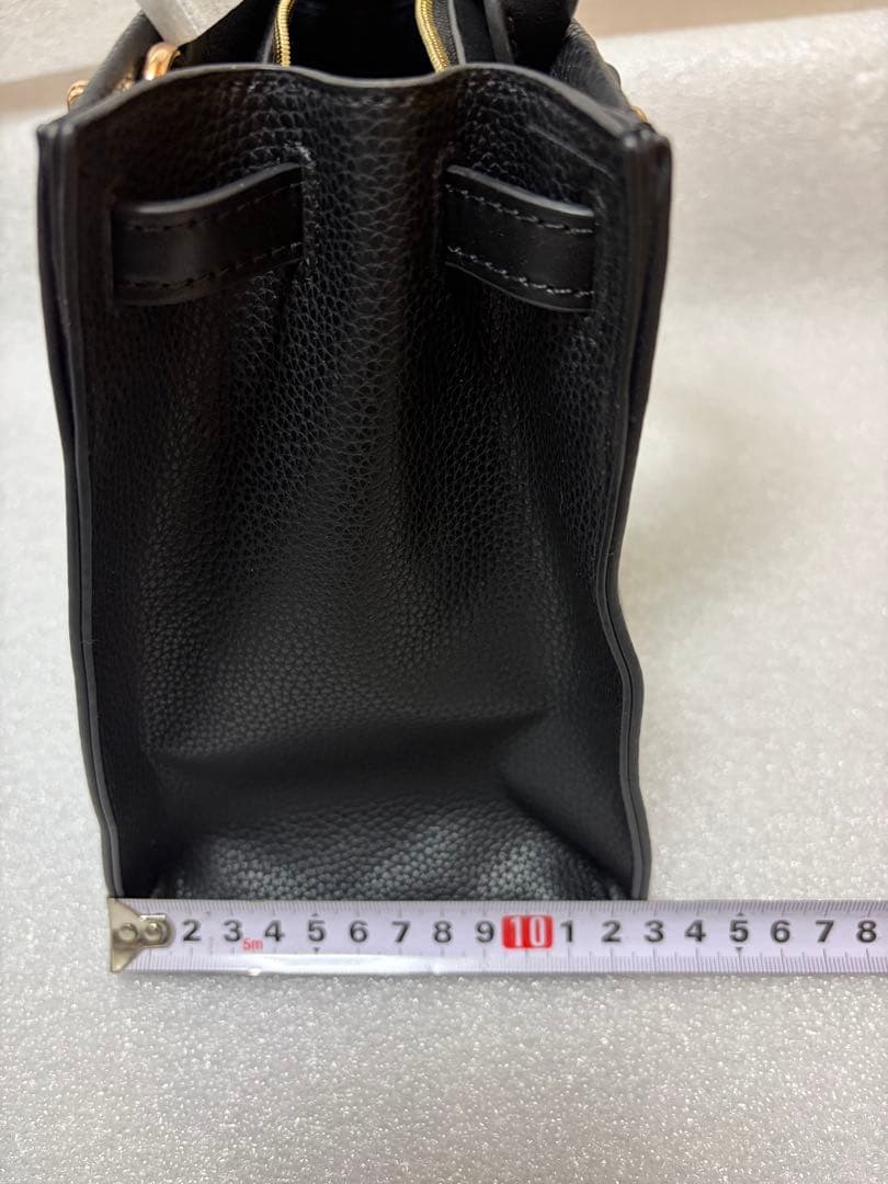 新品未使用品　トミー・ヒルフィガー 黒 レディース　ハンドバッグ