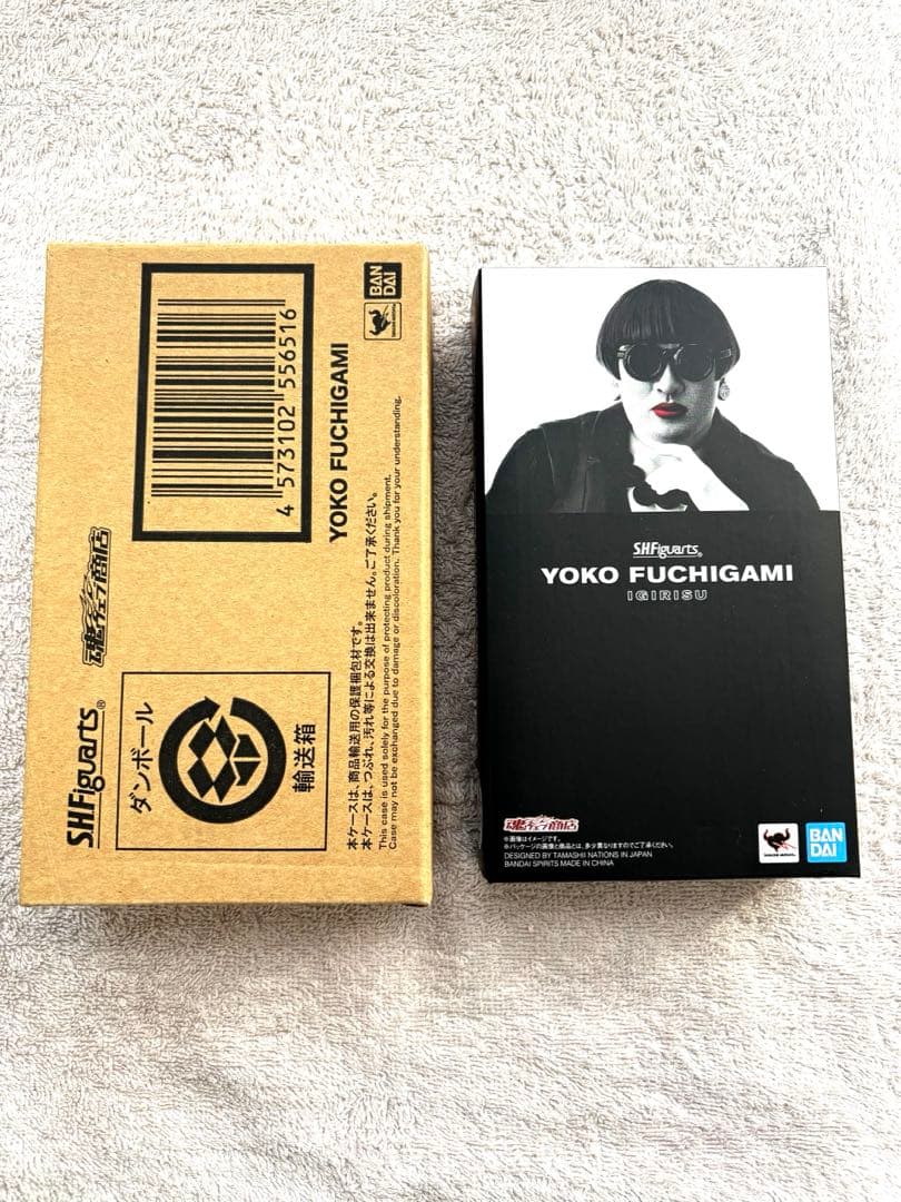 フチガミヨウコ　YOKO FUCHIGAMI ロバート秋山　フィギュア