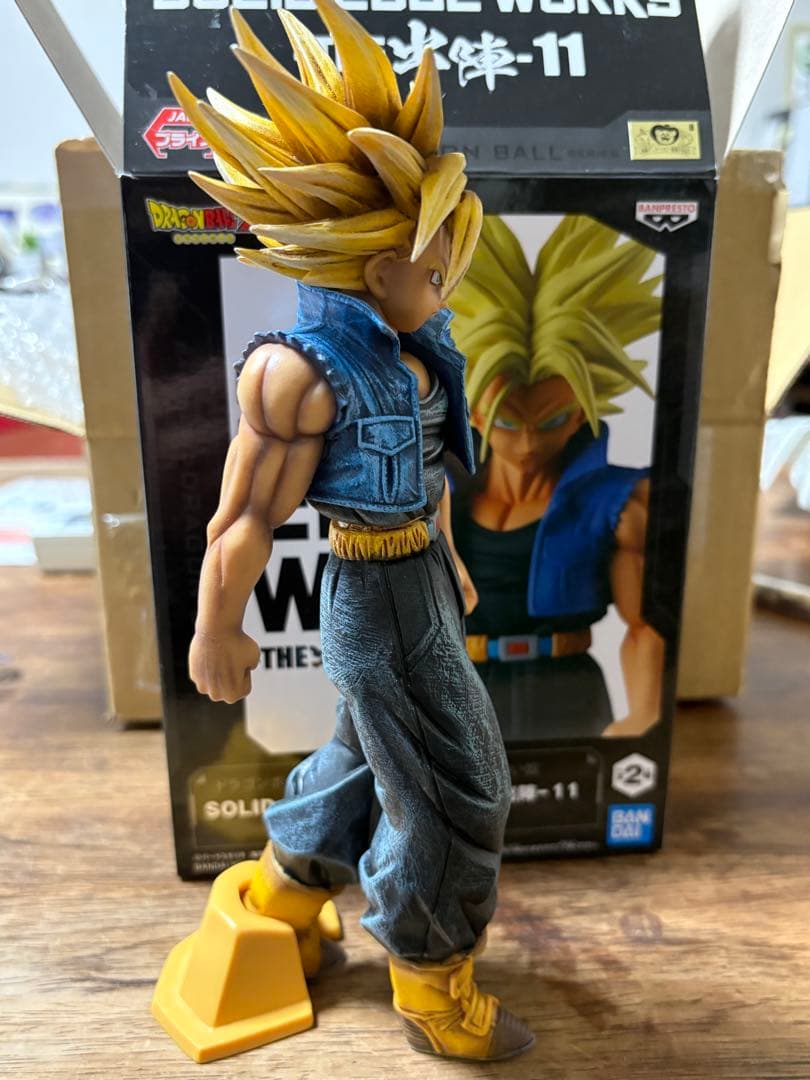 トランクス　リペイントフィギュア