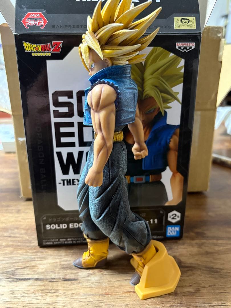 トランクス　リペイントフィギュア