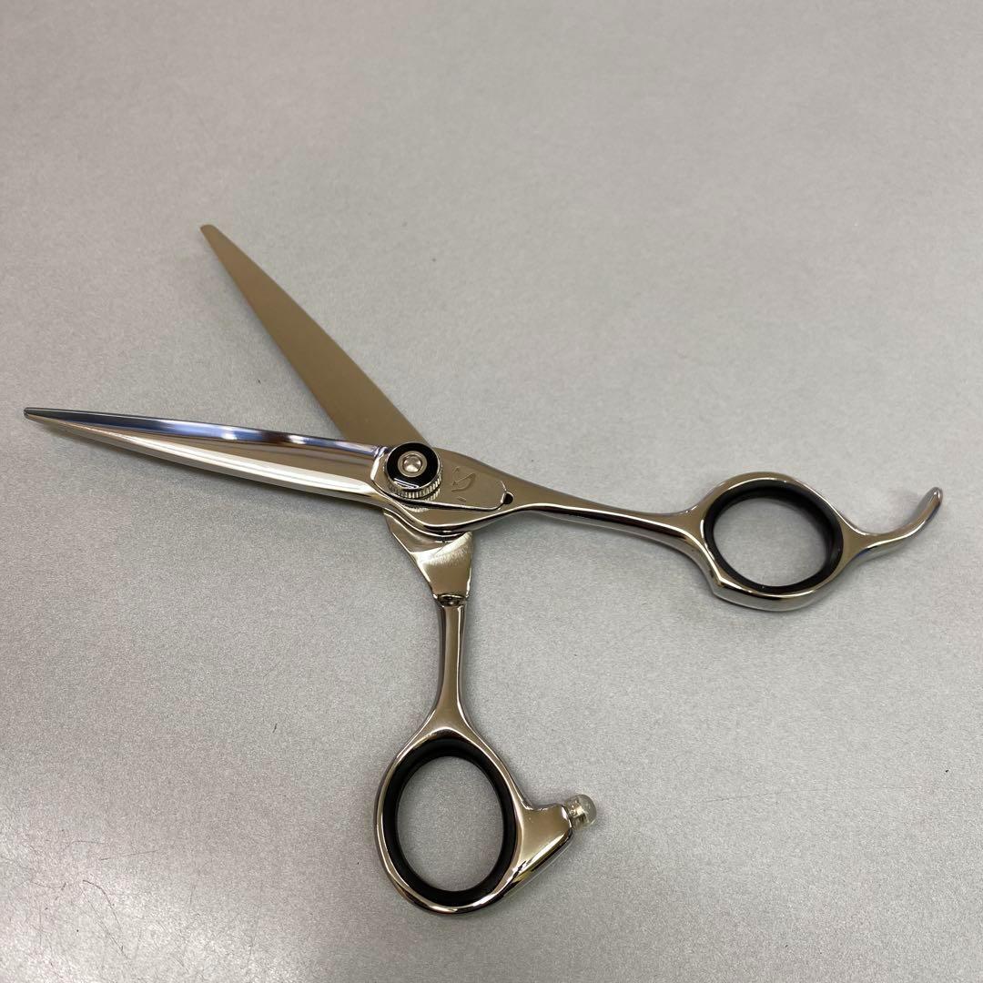 5,8インチシザー　剣刃タイプ　スパスパ切れ味抜群！