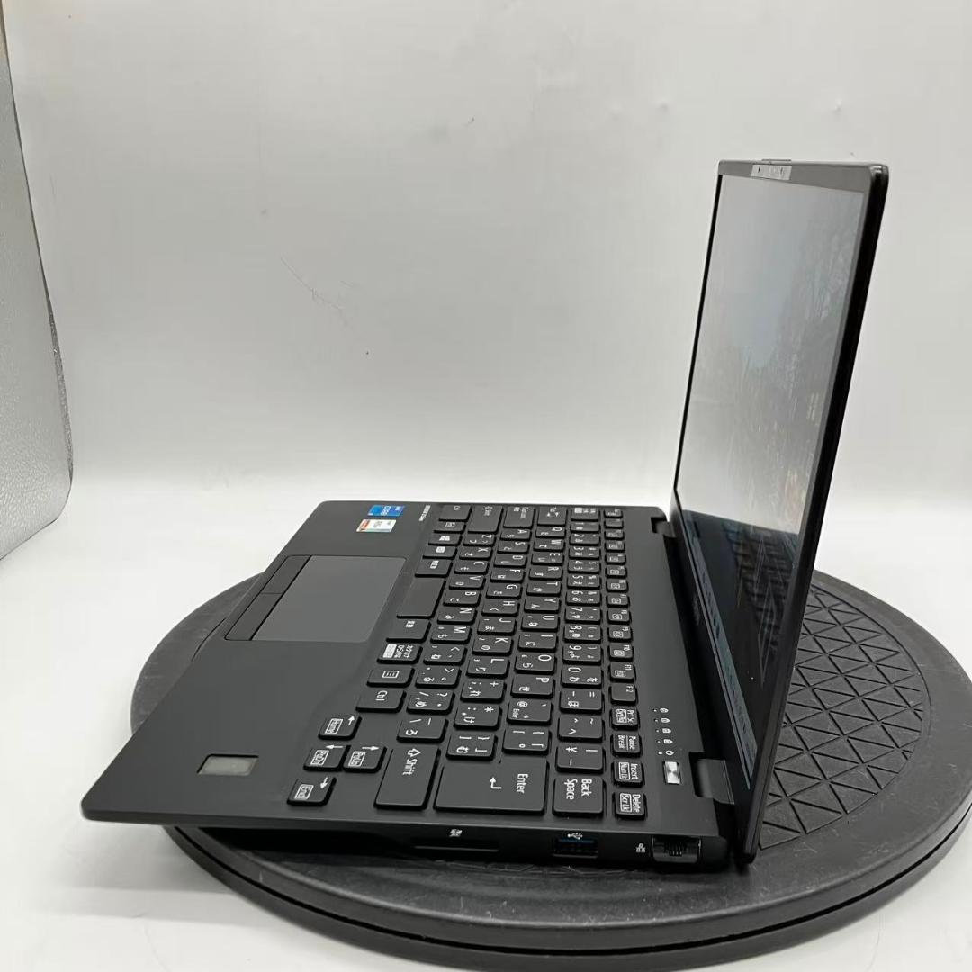 #M9258 富士通 LIFEBOOK U9311/F PC i5-1145G7