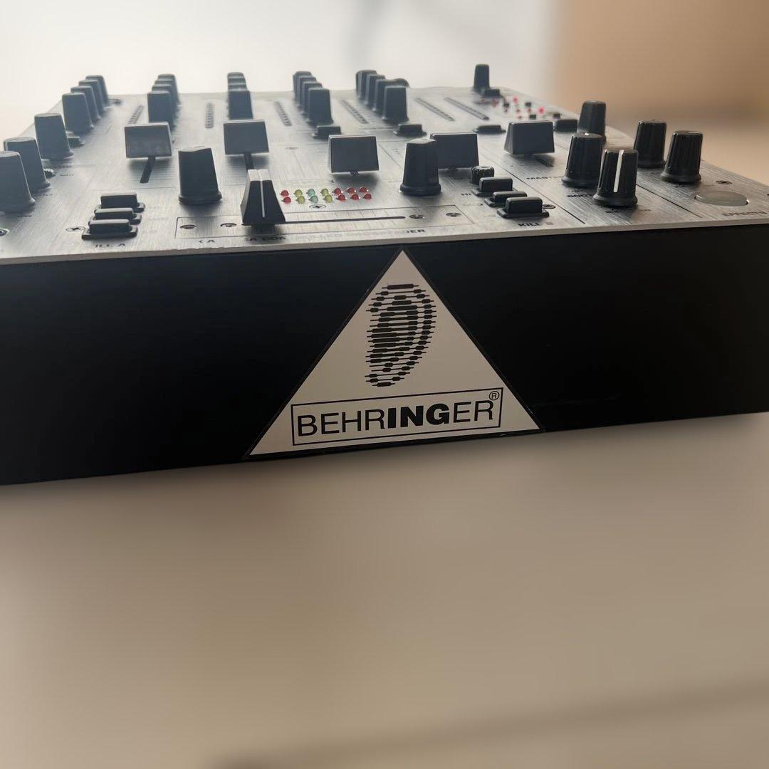 【極美品】BEHRINGER DJX700 DJミキサー ベリンガー 5ch