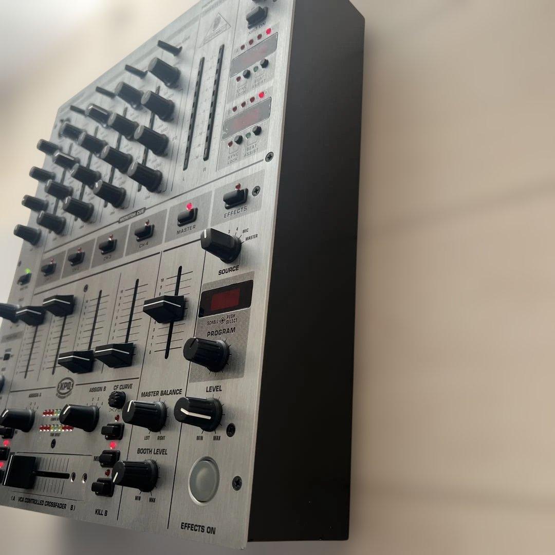 【極美品】BEHRINGER DJX700 DJミキサー ベリンガー 5ch