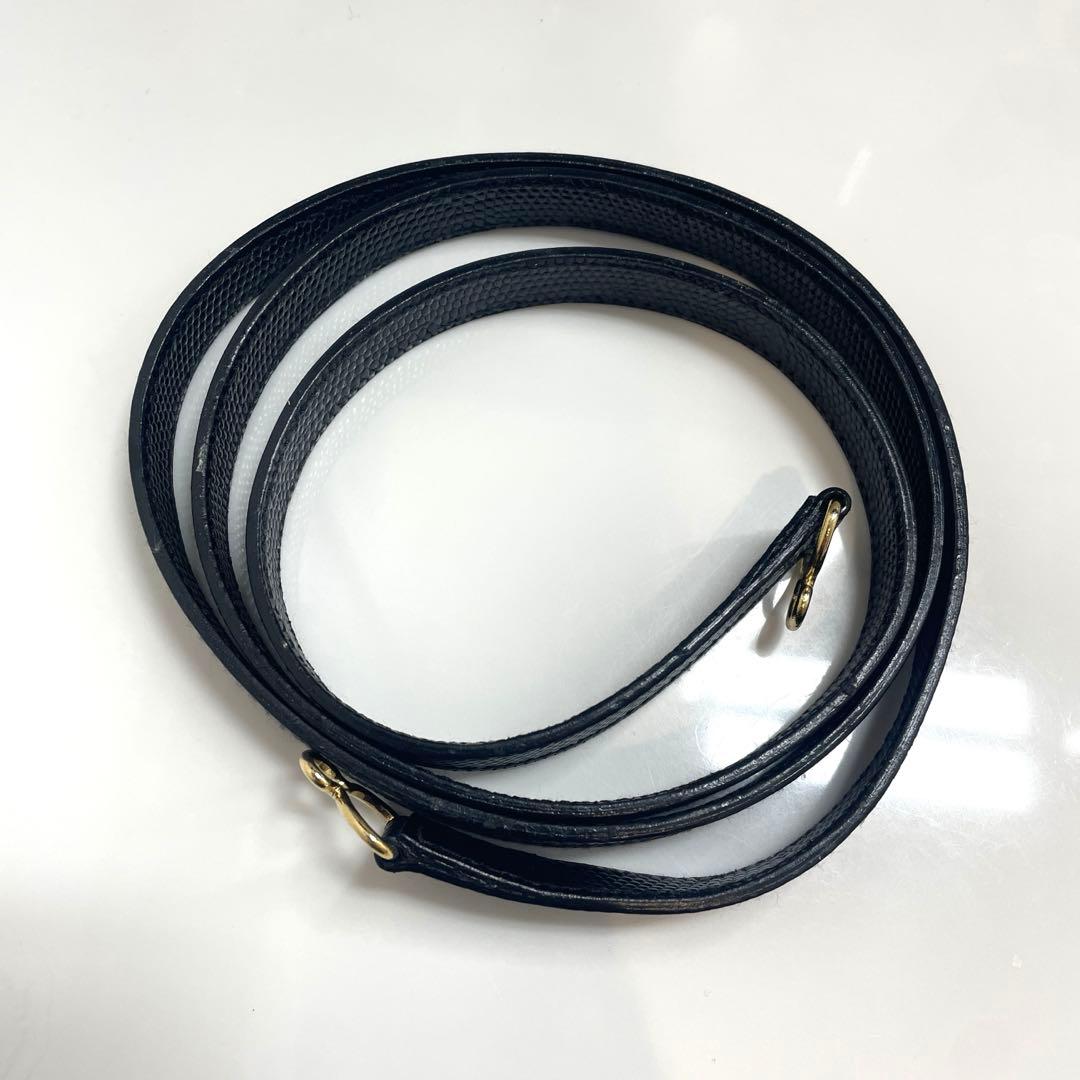 極美品✨サルヴァトーレフェラガモ　ヴァラリボン　2WAY ハンドショルダー　くろ