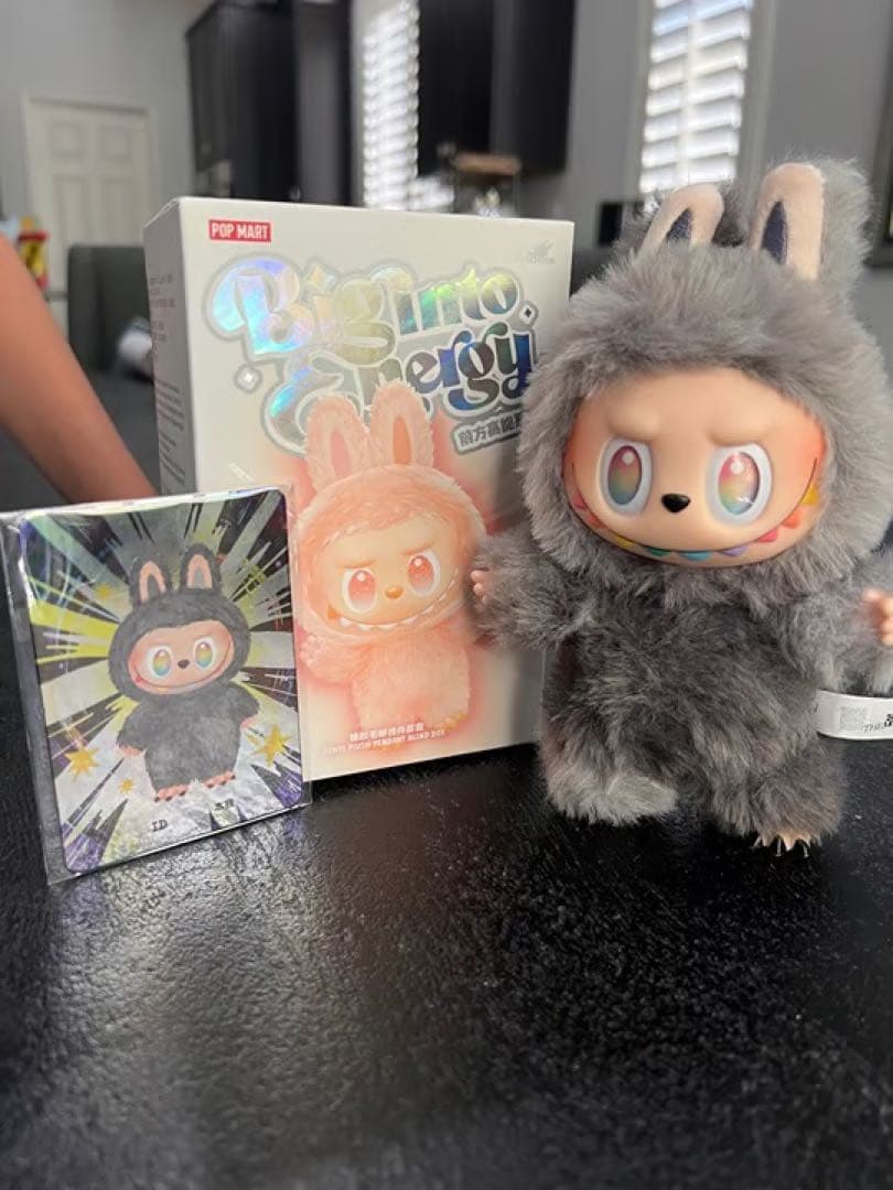 POP MART Big into Energy ぬいぐるみ SECRET