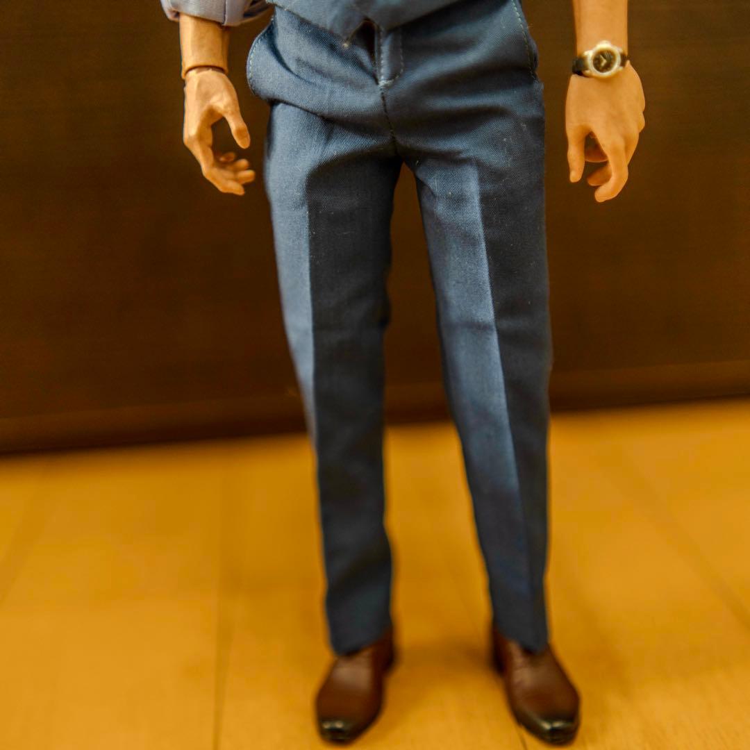 ブルース・ウェイン バットマンvsスーパーマン 1/6 BvS ホットトイズ系