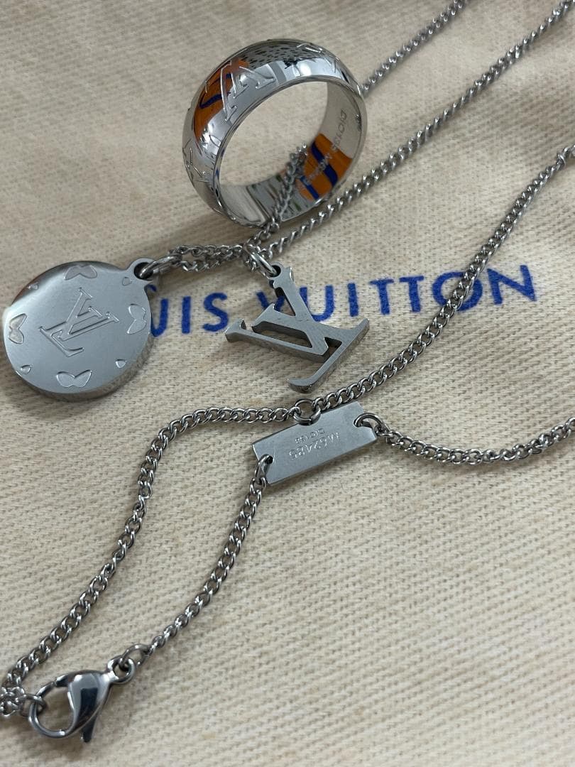 メンズ ネックレス 人気☆リング ネックレス モノグラム