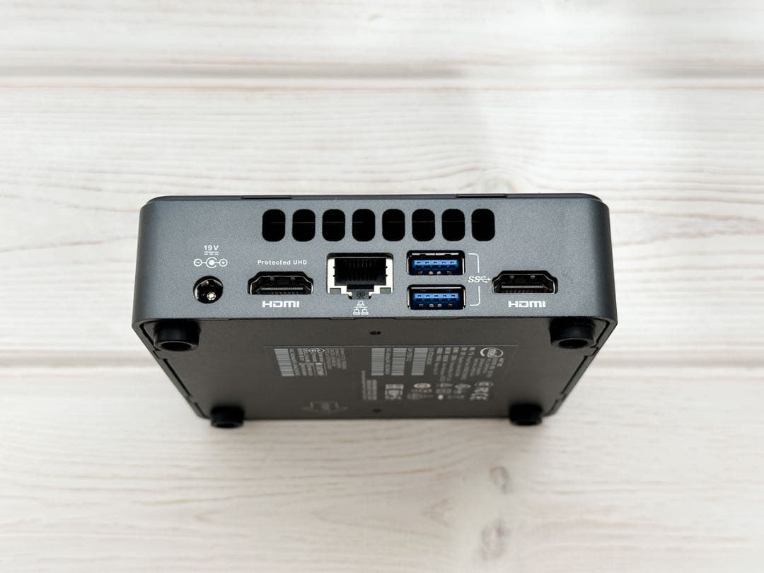 ⑥Intel NUC7i3DNK ミニPC 第7世代i3 Windows11