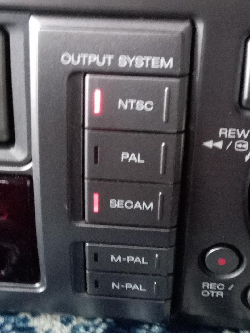 【ジャンクですが美品】ワールドワイドビデオ aiwa HV-MX100VHS