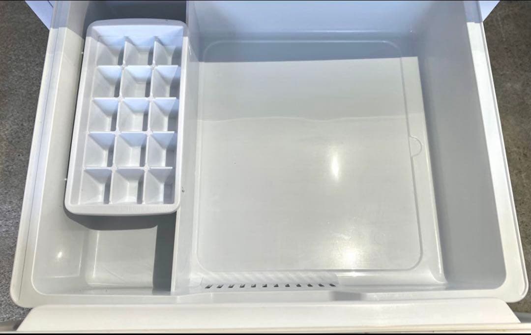 ハイセンス　ノンフロン冷凍冷蔵庫　HR-D1304 2021年製　135L