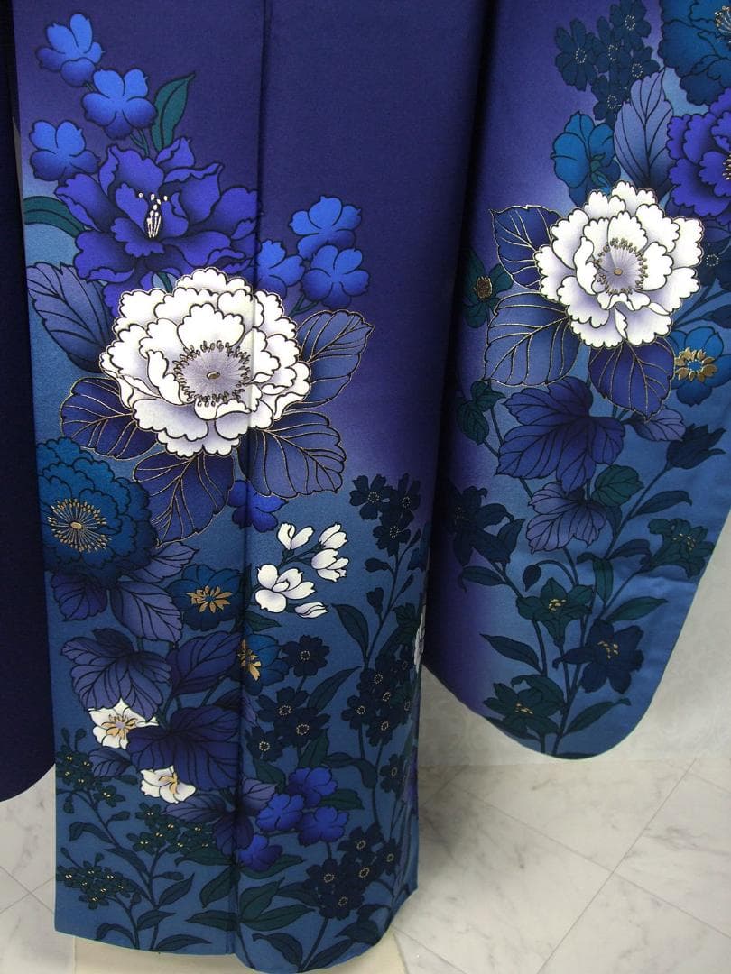 モダン洋花　無地　ぼかし染め　正絹振袖フルセット　成人式　ｍ35