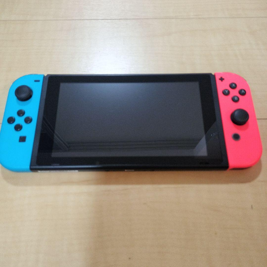 【美品】Nintendo Switch