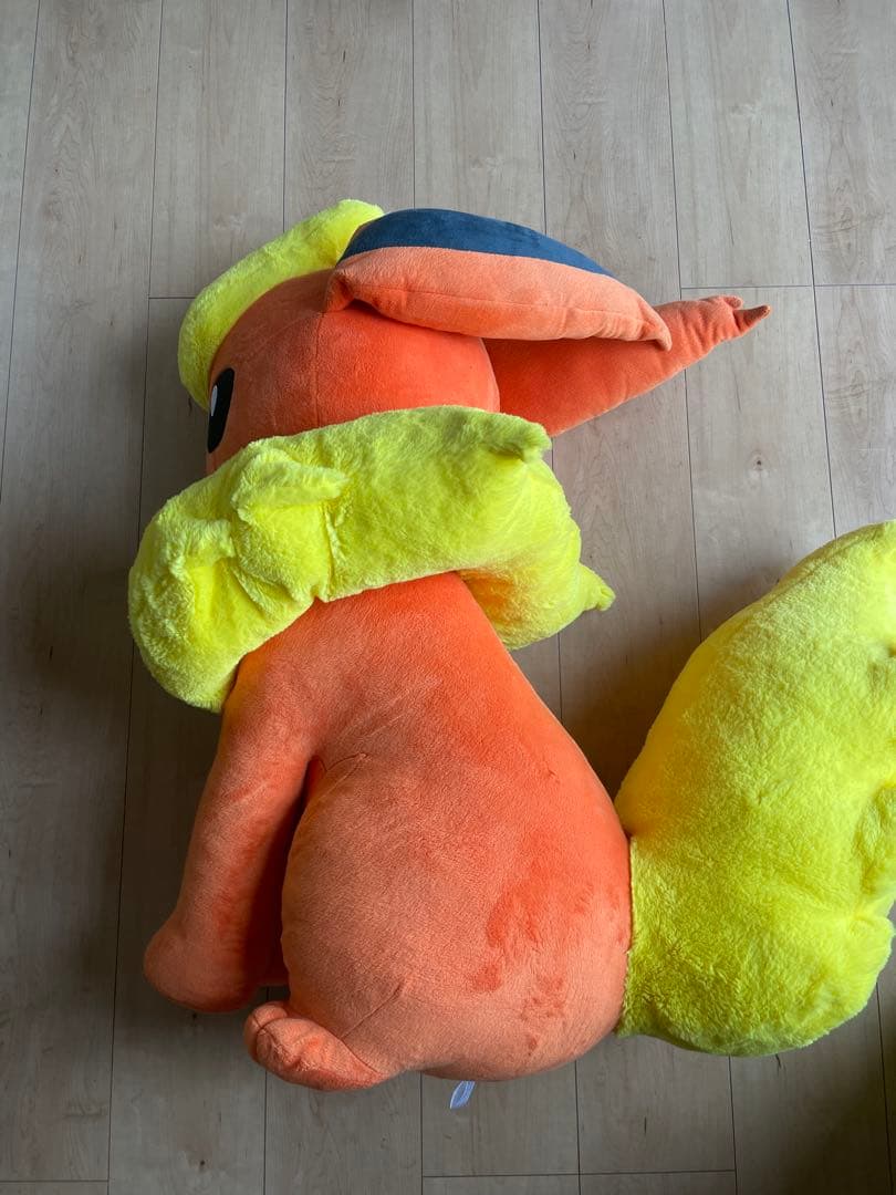 ポケモン 等身大ブースター ぬいぐるみ