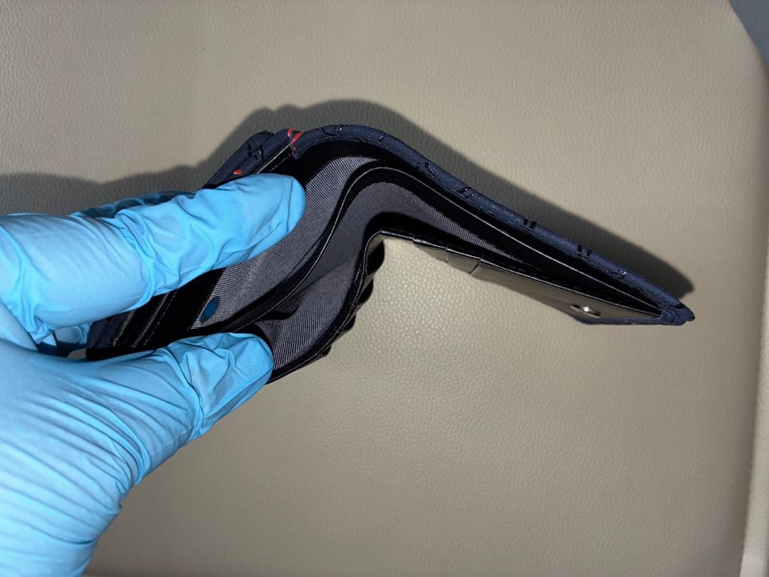 印傳屋　印伝 二つ折り財布 ボックス型小銭入れ なごみ とんぼ柄 紺地×黒赤漆