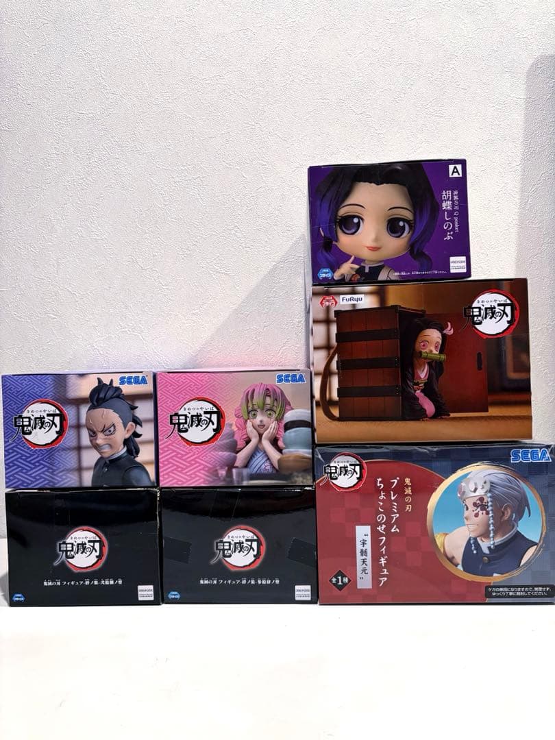 鬼滅の刃　木箱から禰豆子　炭治郎　玄弥　蜜璃　宇髄天元　胡蝶しのぶ　フィギュア