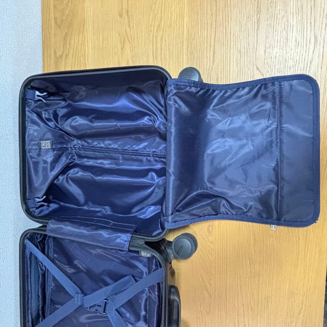 タケオキクチ　キャリーケース　4輪 22L 機内持ち込み　スーツケース　メンズ