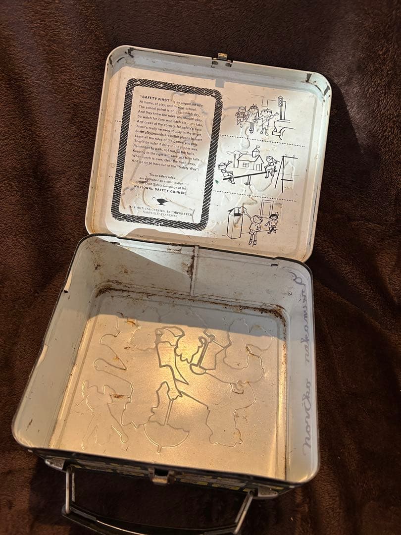 ヴィンテージ 1961年 ヨギベアと仲間たちのメタルランチボックス