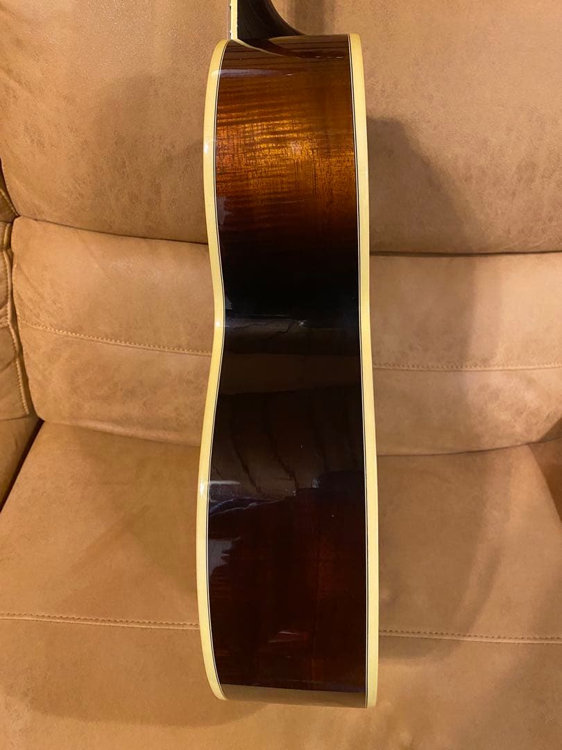 世界に36本だけのGIBSON J200 KOA MONTANA SPECIAL