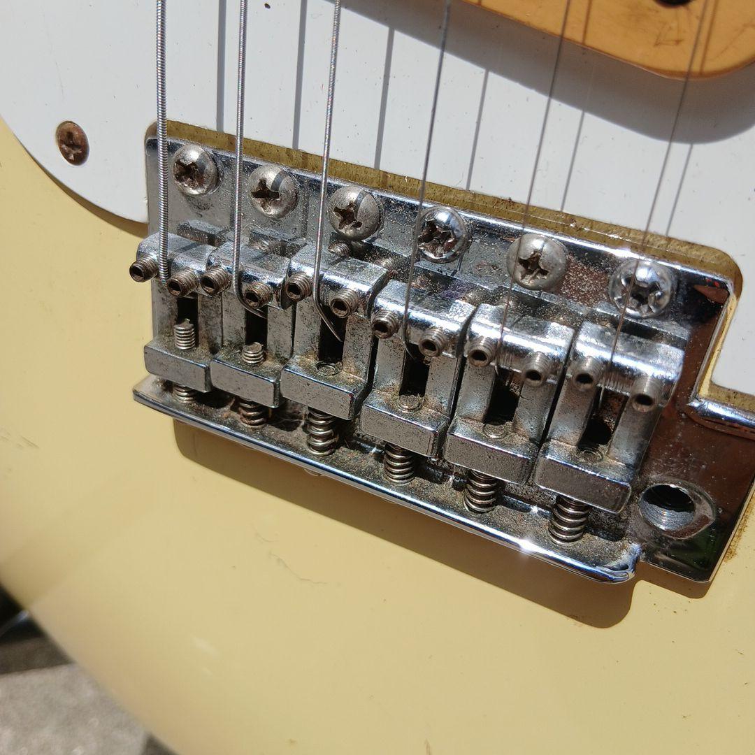 ジャパンビンテージ　AriaPro2　Strikin'Sound　ストラトタイプ