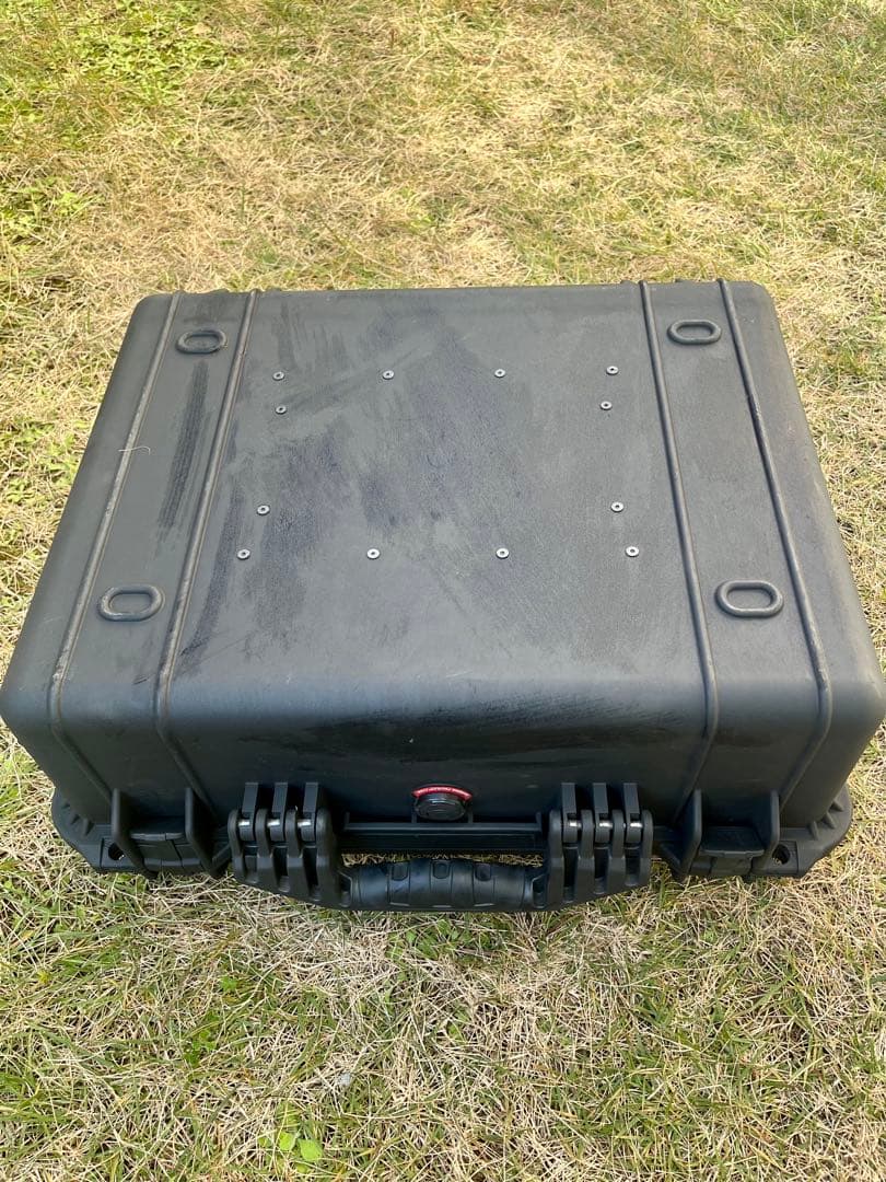 米軍放出品ハードケースPELICANペリカン ハードプロテクターケース 防水防塵