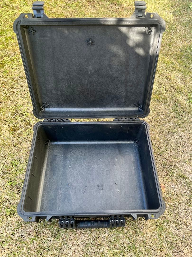 米軍放出品ハードケースPELICANペリカン ハードプロテクターケース 防水防塵