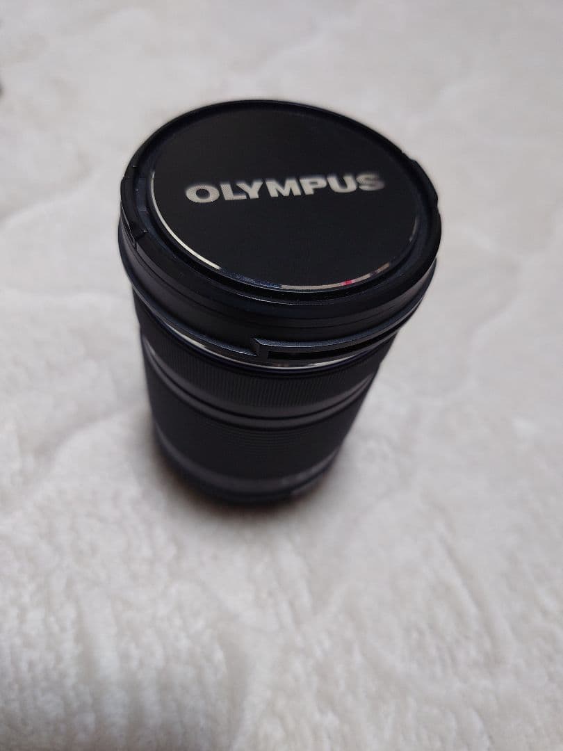 OLYMPUS　望遠ズームレンズ　M.ZUIKO 40-150mm