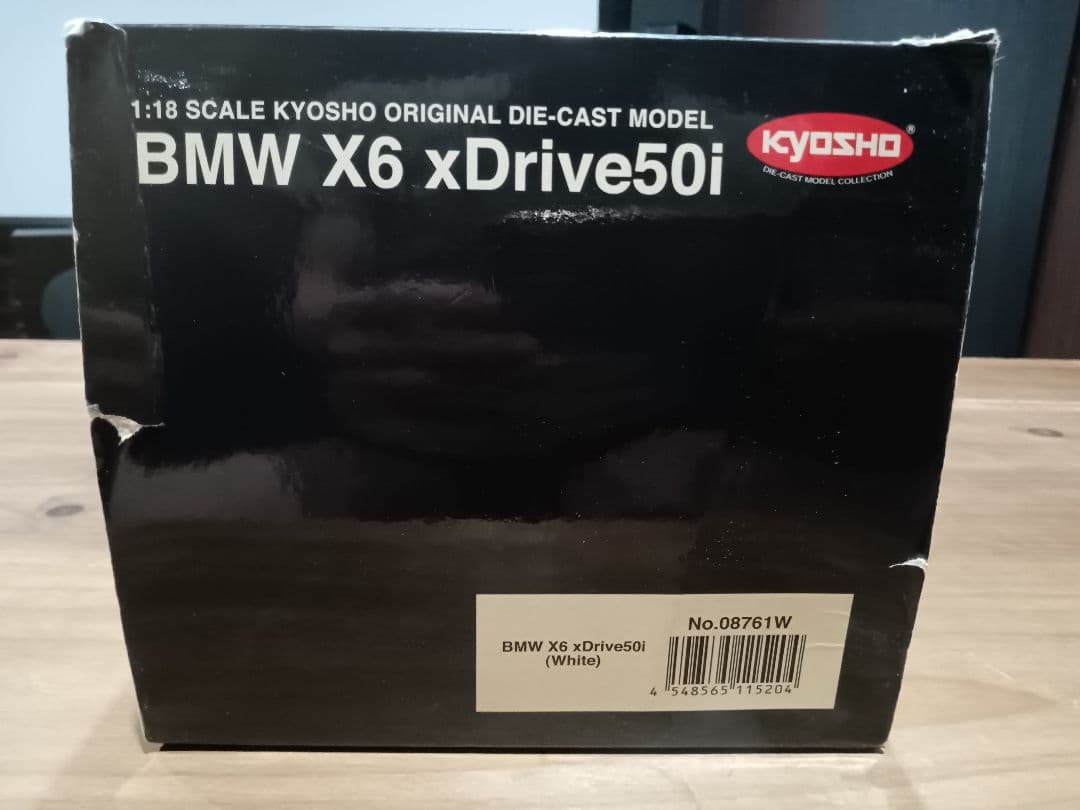 1/18 京商　BMW X6 xDrive 50i ミニカー　ホワイト