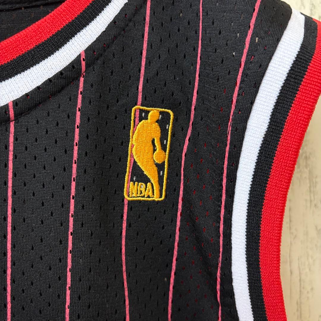 【激レア】NBA シカゴブルズ　ゲームシャツ　ユニフォーム　ジョーダン　刺繍