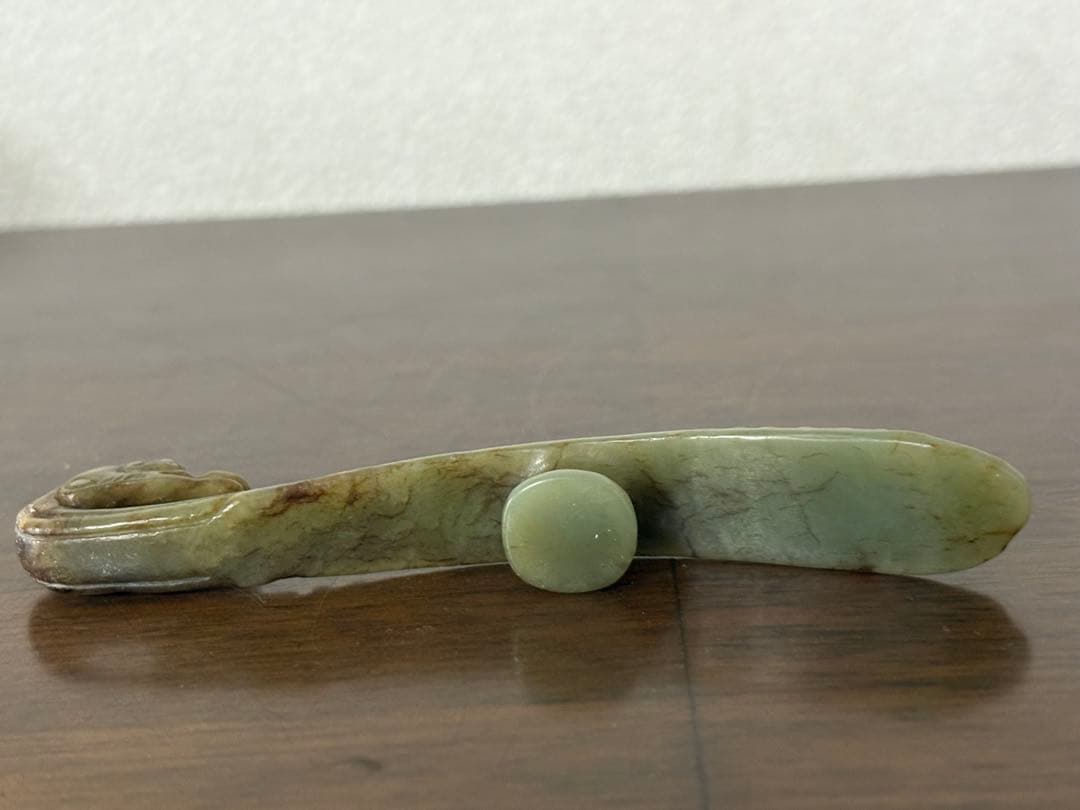 石？玉？の中国的置物　中国美術　帯勾 12cm弱44g