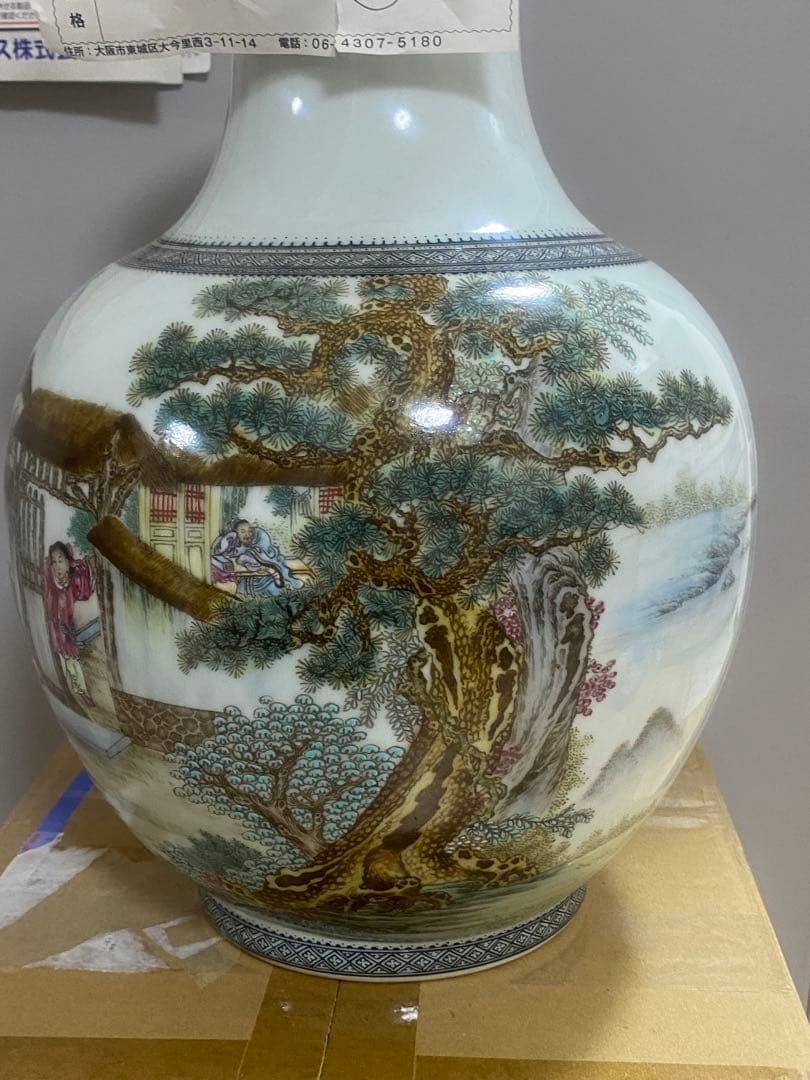 中国　景徳鎮製　雅玩珍蔵　三國誌---三顧の礼花瓶