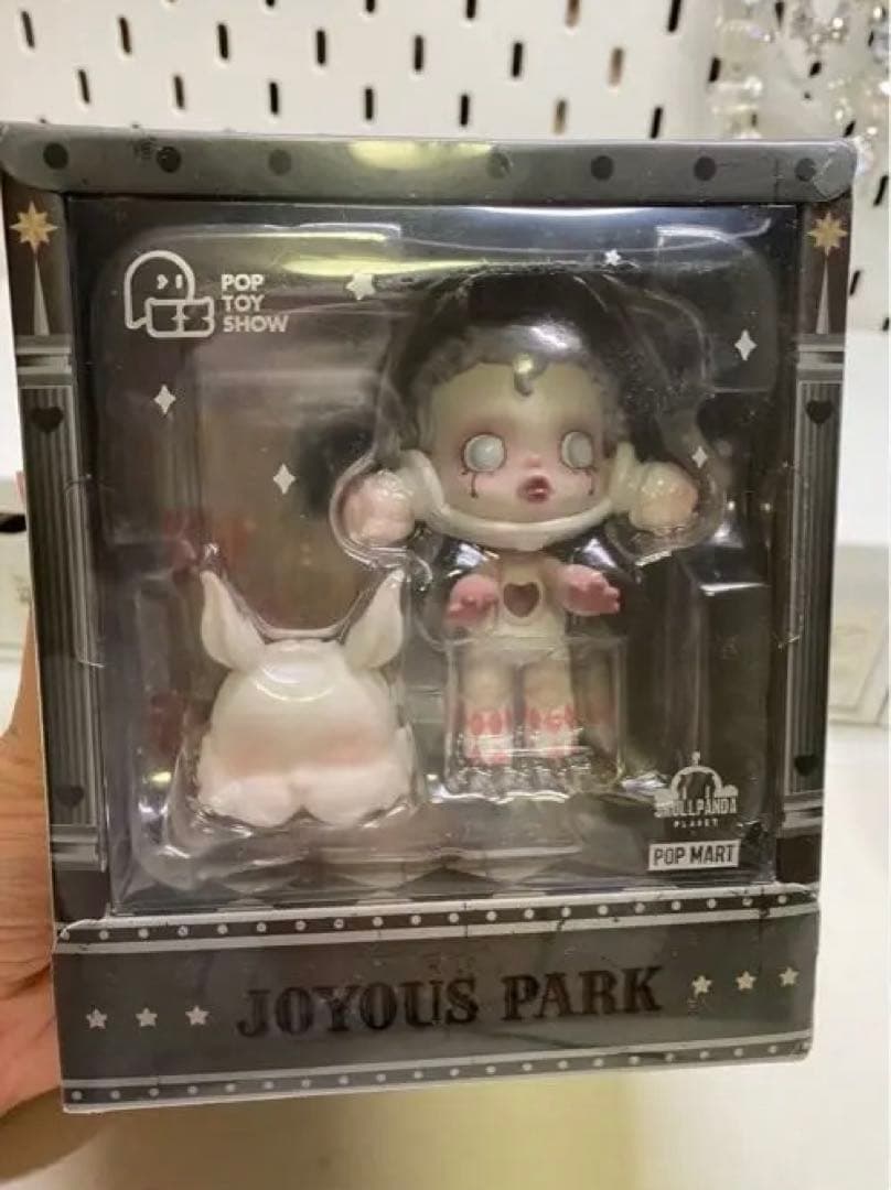 POPMART SKULLPANDA 海外楽園限定