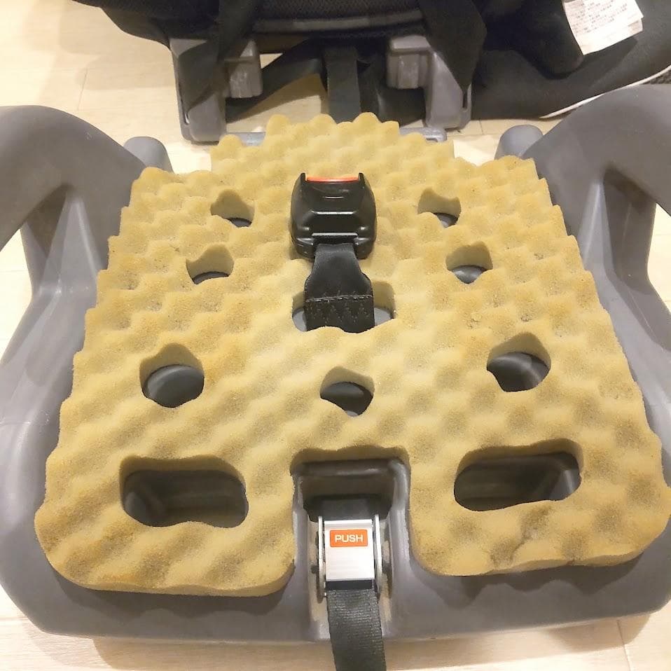 Combi コンビ ジョイトリップ エッグショックGC ジュニアシート