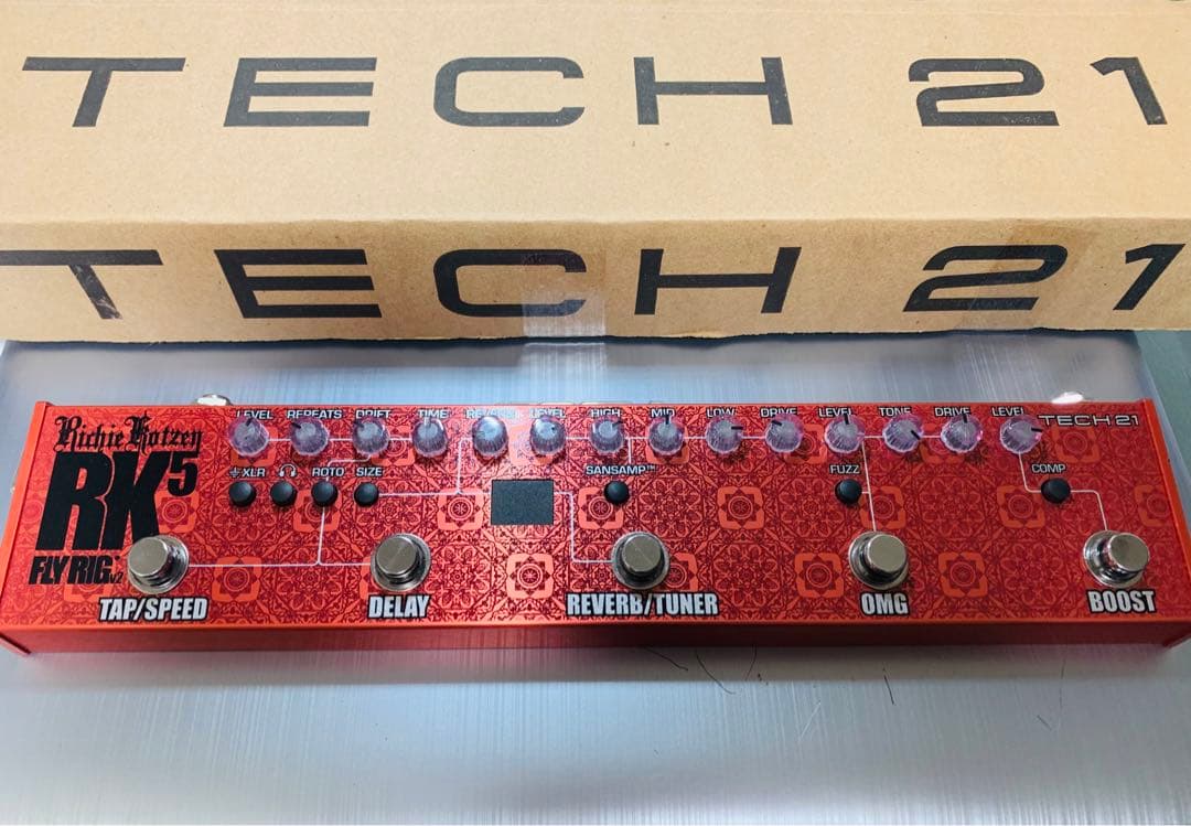 TECH21 RK5 FLY RIG V2 AC アナログマルチエフェクター