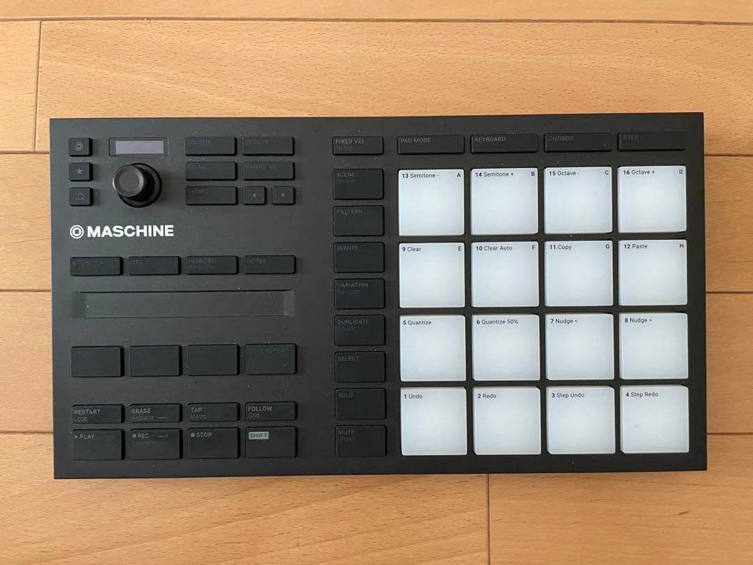 【中古美品】MASCHINE MIKRO MK3