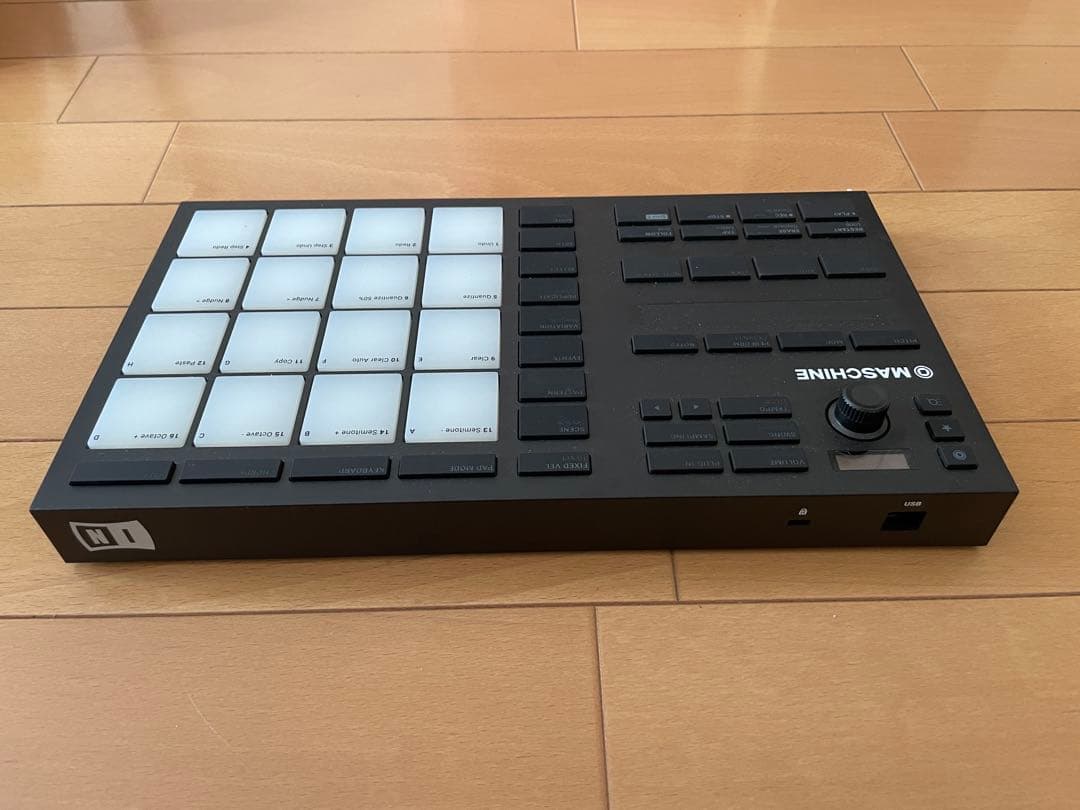 【中古美品】MASCHINE MIKRO MK3