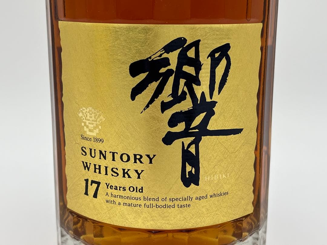 サントリー ピュアモルトウイスキー 響17年 ゴールドラベル 750ml 箱入り