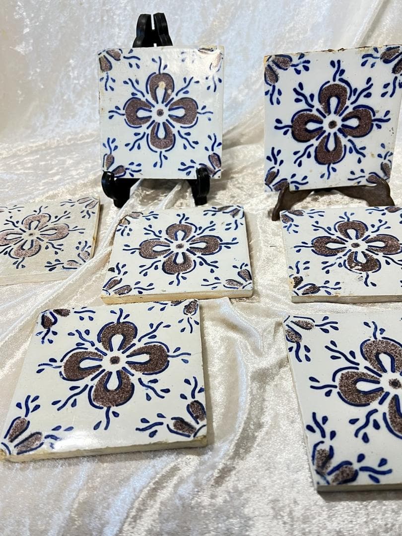 古いタイル　花柄 9枚セット DISTRESSED　フランス　銘あり