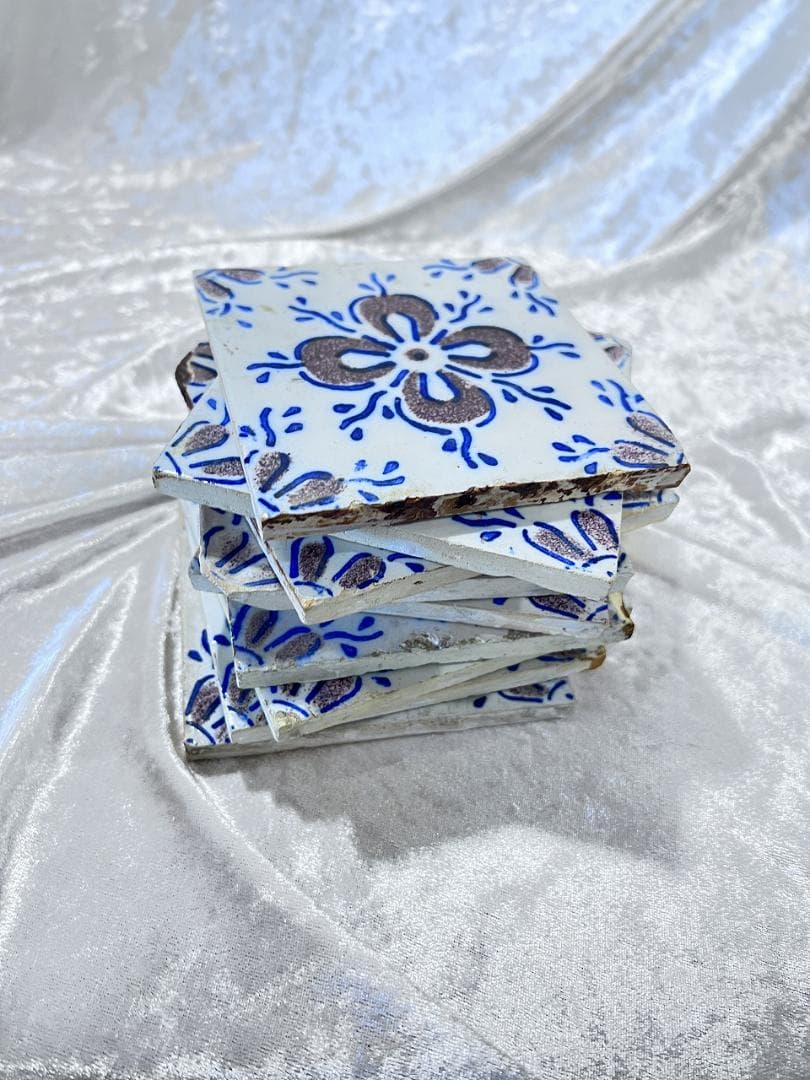 古いタイル　花柄 9枚セット DISTRESSED　フランス　銘あり