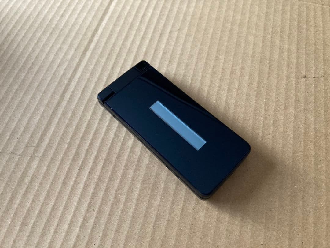 美品 L010 ドコモ AQUOSケータイ SH-02L ガラホ simフリー