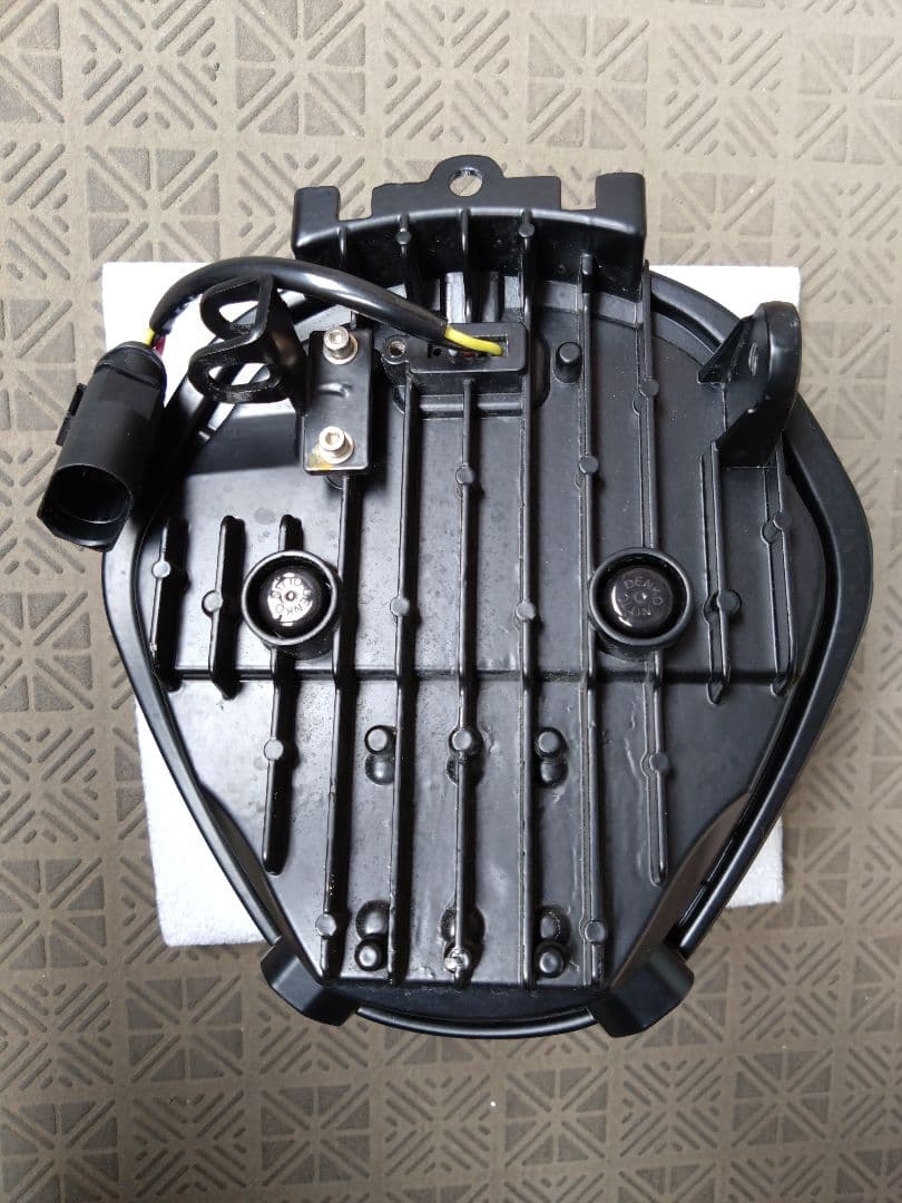 BMW R1200R LEDヘッドライト　2015-18適合