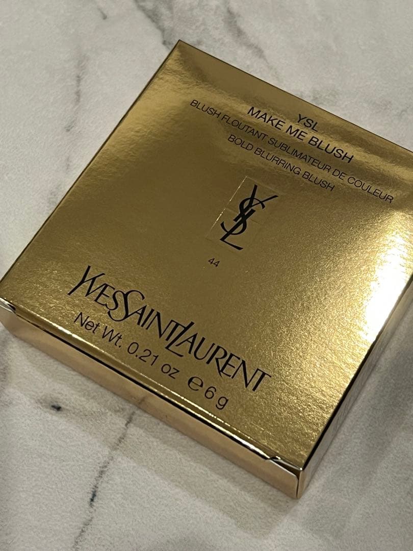 新品未開封イヴサンローラン　メイクミーブラッシュパウダー44ヌードラヴァリエール