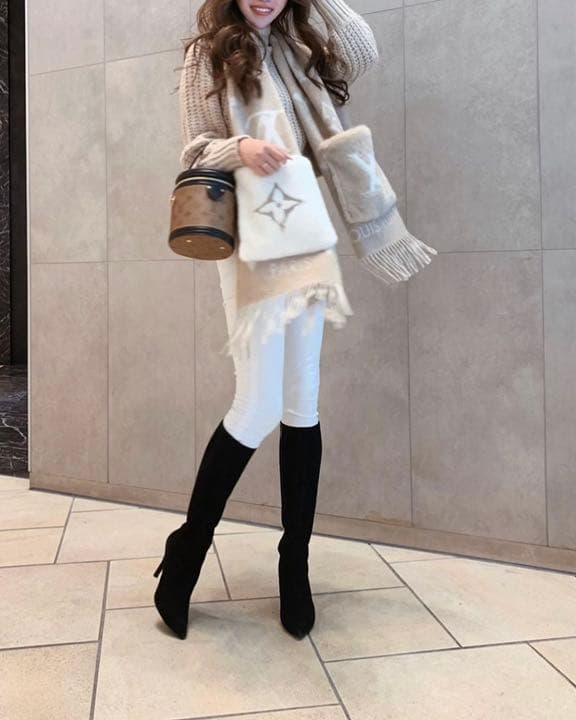 LOUISVUITTONルイヴィトンエシャルプコールドレイキャビックマフラー