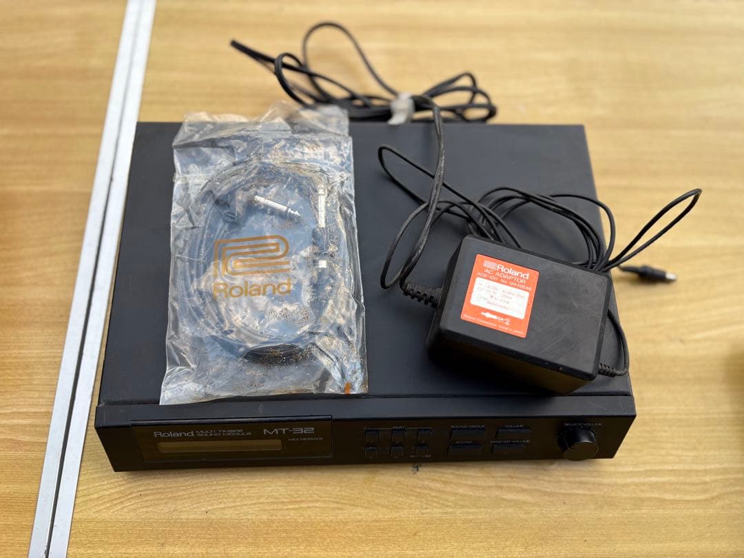 Roland MT-32 サウンドモジュール