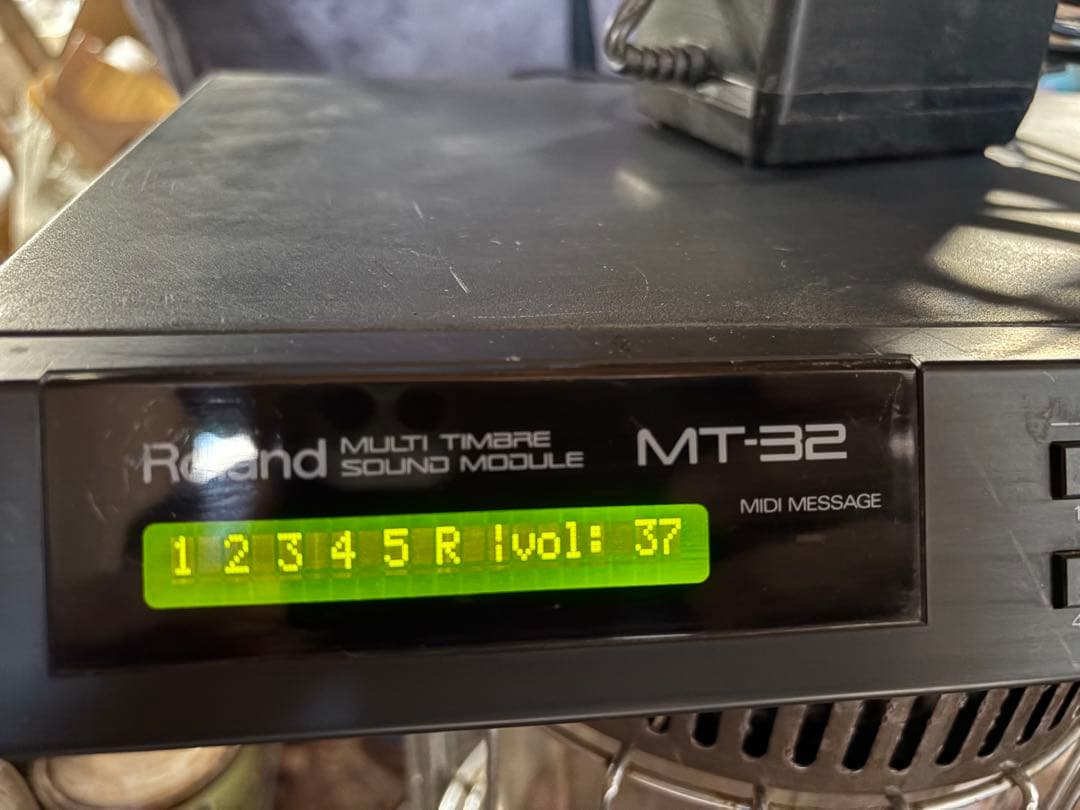 Roland MT-32 サウンドモジュール