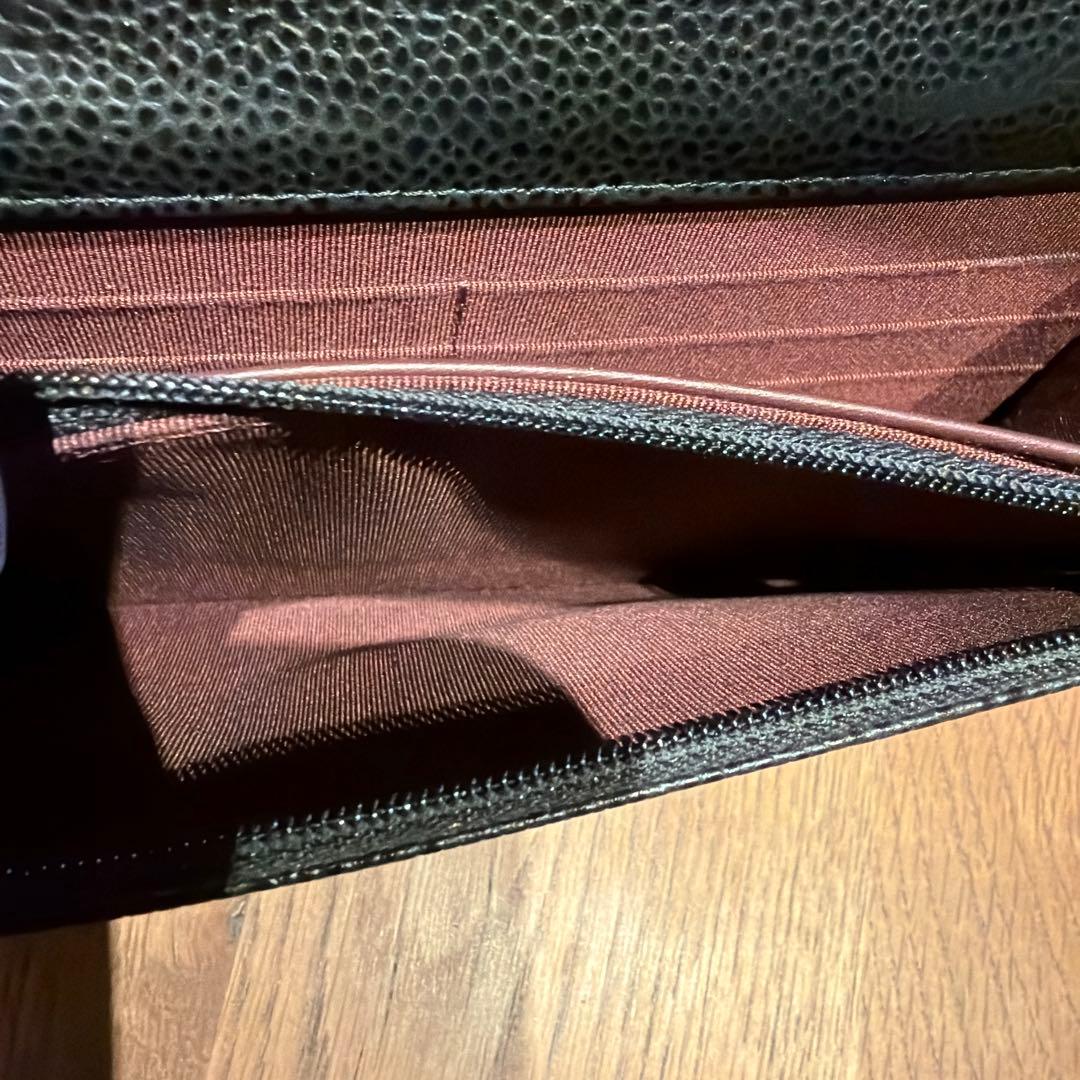 シャネル チェーンウォレット ブラック ゴールド金具