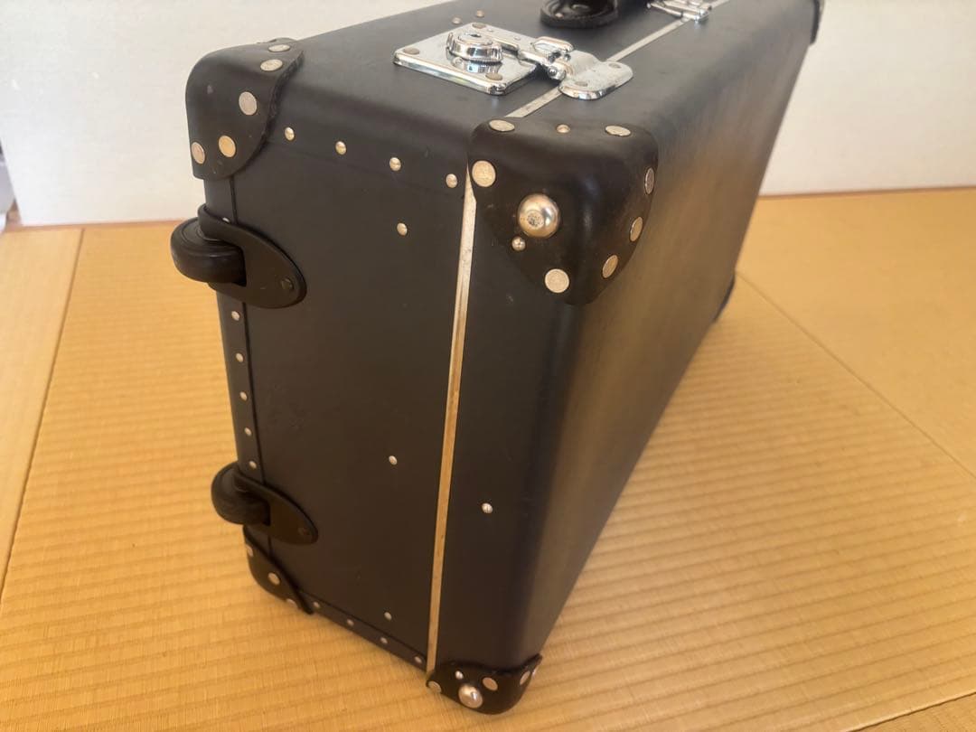 美品 グローブトロッター　GLOBE TROTTER 鍵付き【即決おまけ付き】