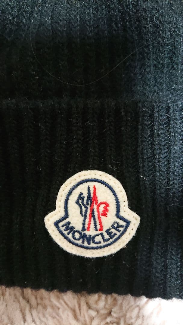 MONCLER 黒 ニット帽